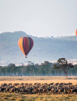 Hot-air-balloons-over-Masai-Mara-NP